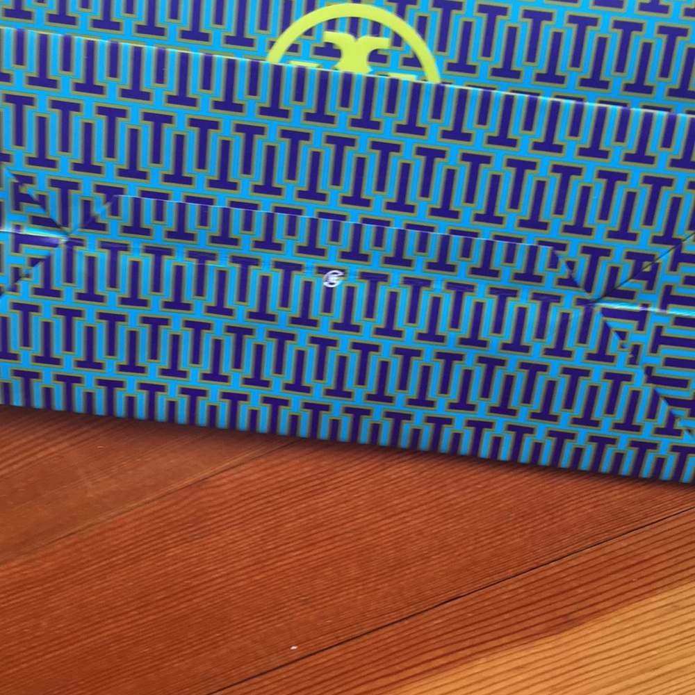 Tory Burch bag, 12 wide, 9 tall and 5 deep. - Picture 3 of 4
